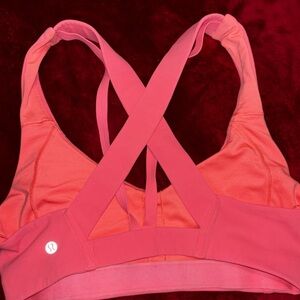 Lululemon sports bra